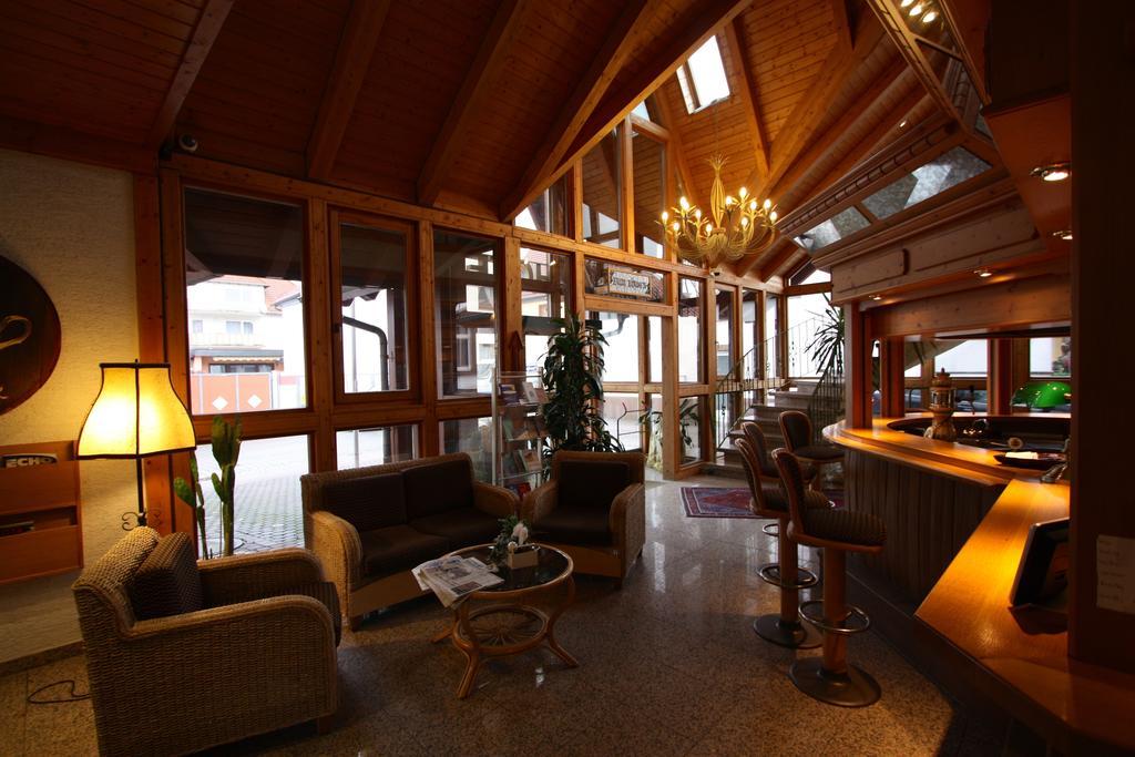 Hotel Zum Loewen Moerfelden-Walldorf Bagian luar foto