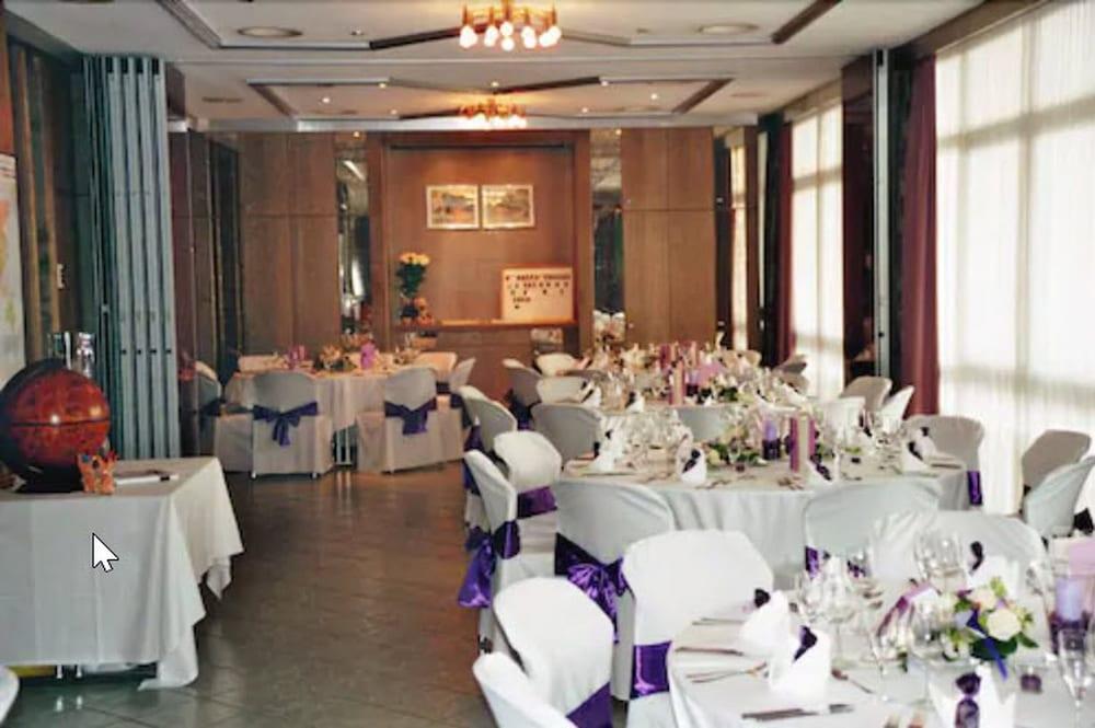 Hotel Zum Loewen Moerfelden-Walldorf Bagian luar foto
