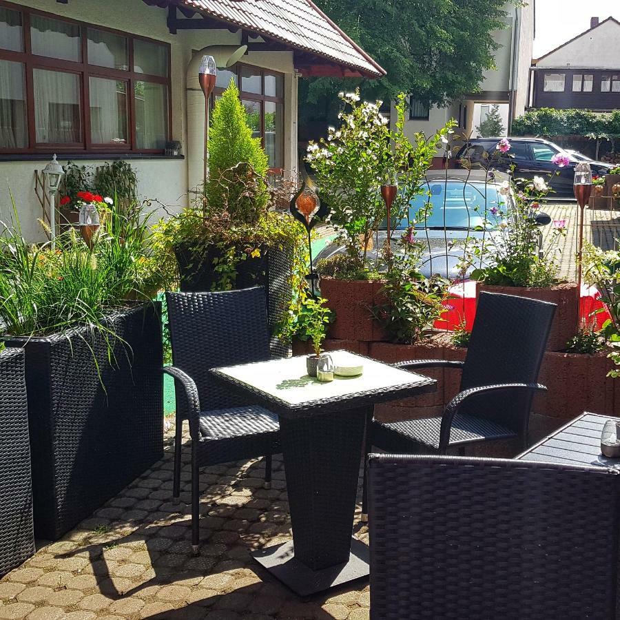 Hotel Zum Loewen Moerfelden-Walldorf Bagian luar foto